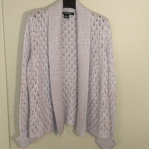 Ellen Tracy Sweaters - Vintage Ladies Pointelle knit Cardigan